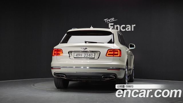 Bentley Bentayga 6.0 W12 2018 — фото 4