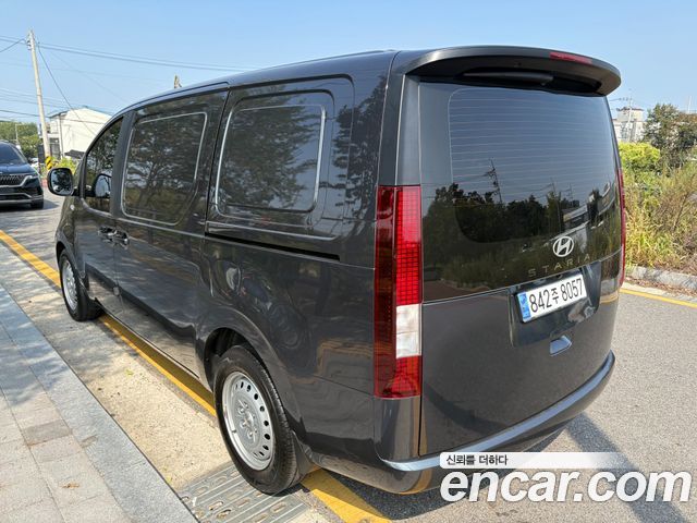 Hyundai Staria Cargo 3-Seater Smart 2025 — фото 3
