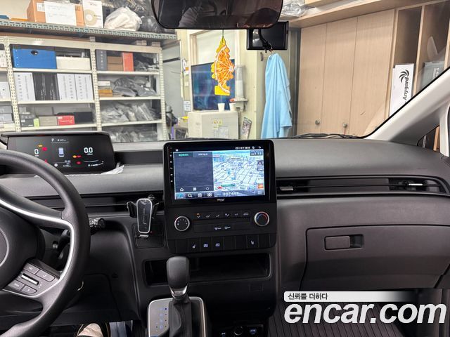 Hyundai Staria Cargo 3-Seater Smart 2025 — фото 6