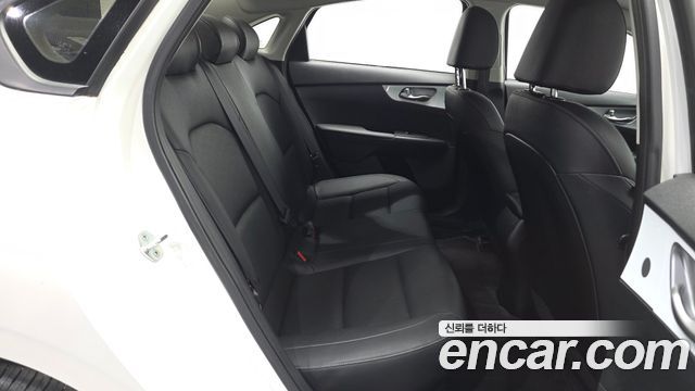 Kia K3 (II) 1.6 Prestige 2022 — фото 11