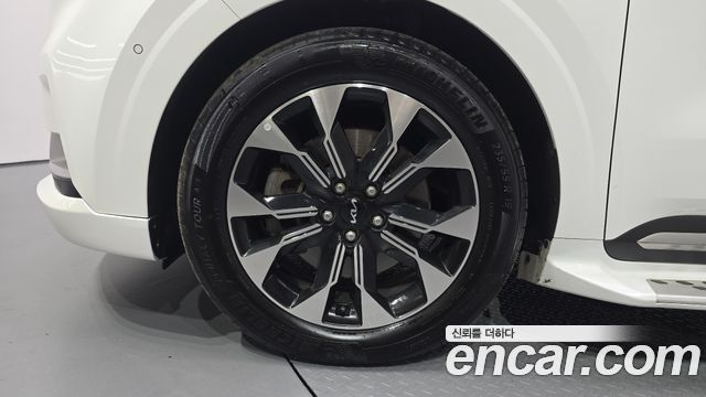 Kia Carnival (IV) Diesel 7-Seater Hi-Limousine Signature 2023 — фото 5
