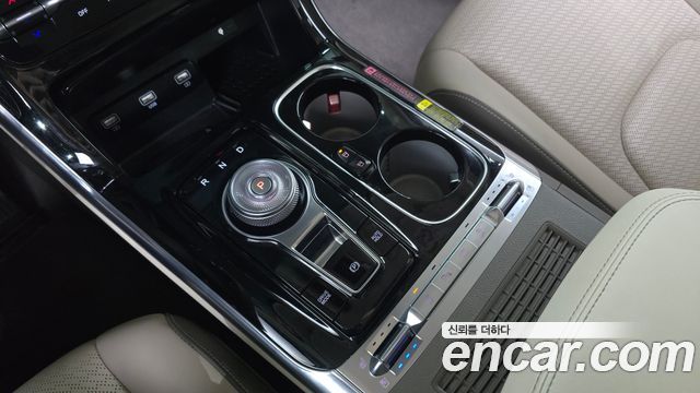 Kia Carnival (IV) Diesel 7-Seater Hi-Limousine Signature 2023 — фото 9
