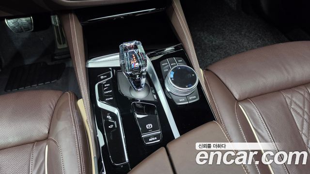 BMW 5 Series (G30) 530i xDrive M Sport Package 2022 — фото 9