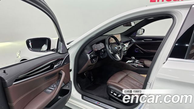 BMW 5 Series (G30) 530i xDrive M Sport Package 2022 — фото 10
