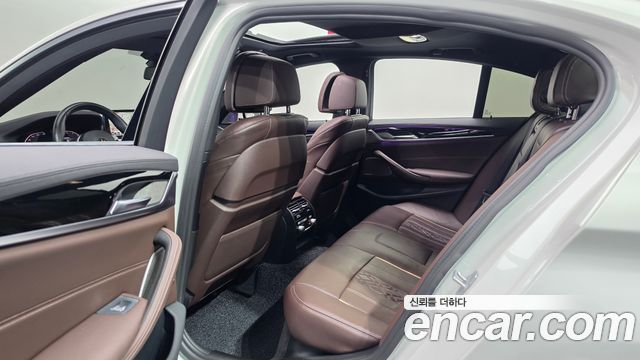 BMW 5 Series (G30) 530i xDrive M Sport Package 2022 — фото 11