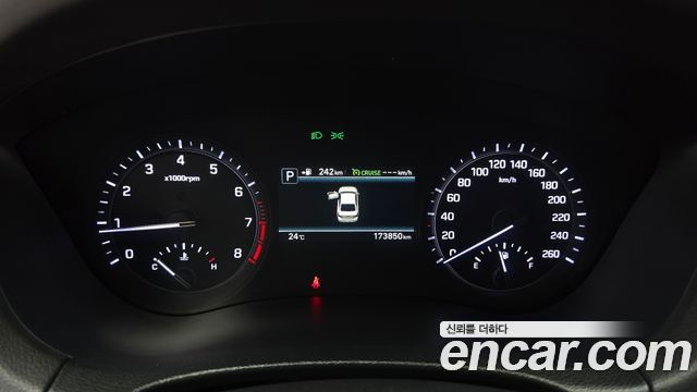 Genesis G80 3.3 GDI AWD Premium Luxury 2017 — фото 8