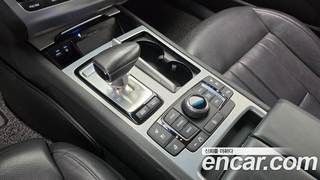 Genesis G80 3.3 GDI AWD Premium Luxury 2017 — фото 9