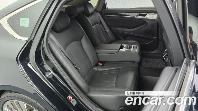 Genesis G80 3.3 GDI AWD Premium Luxury 2017 — фото 11