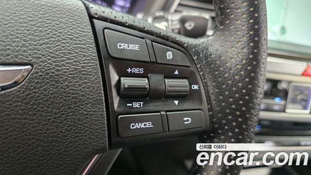 Genesis G80 3.3 GDI AWD Premium Luxury 2017 — фото 17