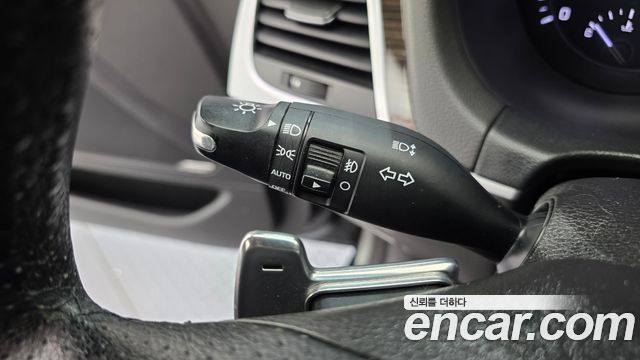 Genesis G80 3.3 GDI AWD Premium Luxury 2017 — фото 19