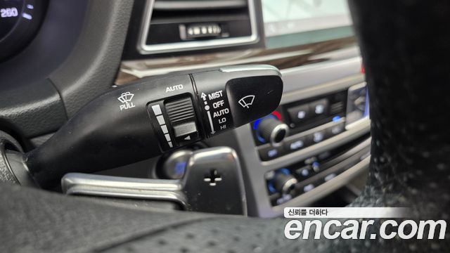 Genesis G80 3.3 GDI AWD Premium Luxury 2017 — фото 20