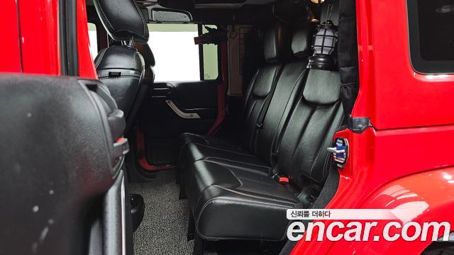 Jeep Wrangler (JK) 3.6 Sahara 4Door 2017 — фото 11