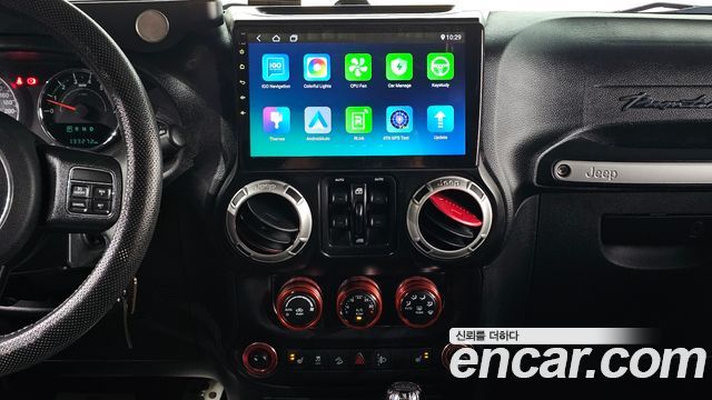 Jeep Wrangler (JK) 3.6 Sahara 4Door 2017 — фото 13