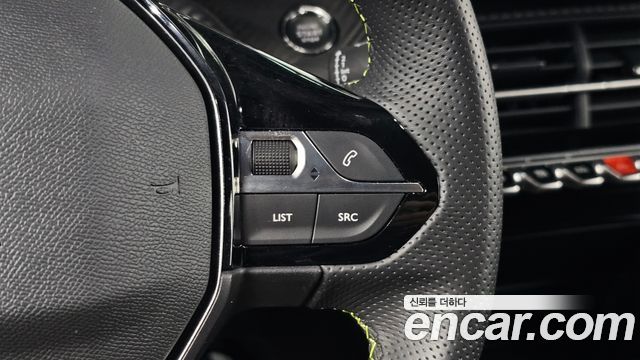 Peugeot e-2008 (II) EV GT 2023 — фото 15