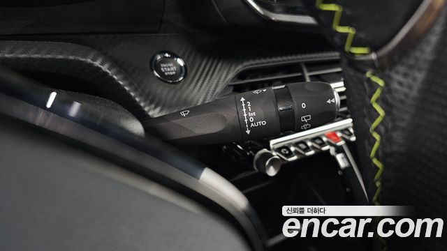 Peugeot e-2008 (II) EV GT 2023 — фото 19