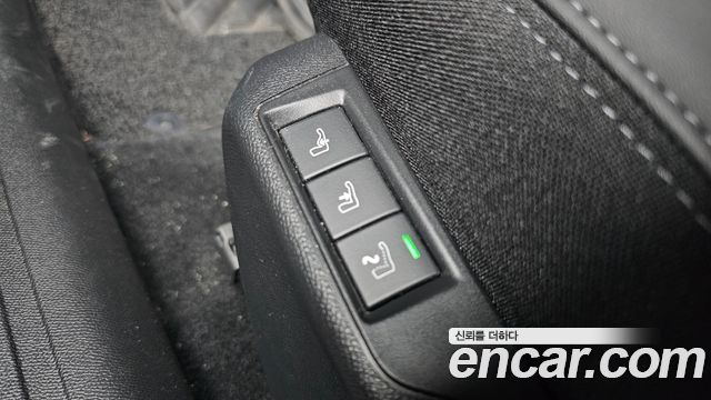Peugeot e-2008 (II) EV GT 2023 — фото 33