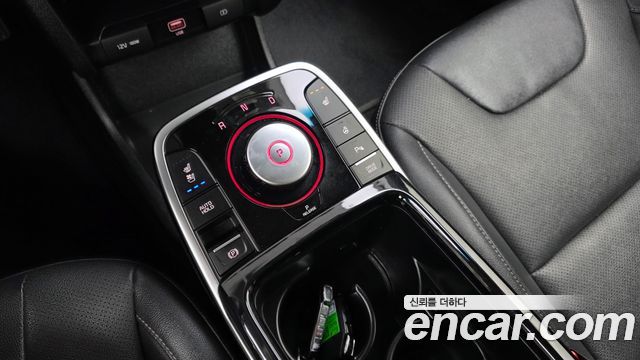 Kia Niro Plus Air 2023 — фото 9
