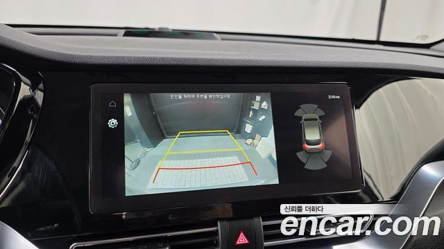 Kia Niro Plus Air 2023 — фото 14