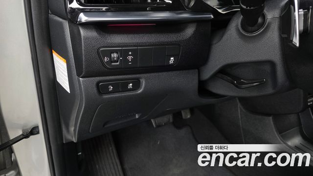 Kia Niro Plus Air 2023 — фото 18