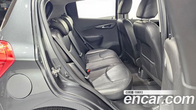Chevrolet Next Spark LTZ 2017 — фото 12