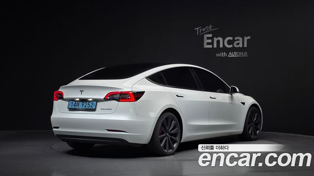 Tesla Model 3 Long Range AWD 2021 — фото 2