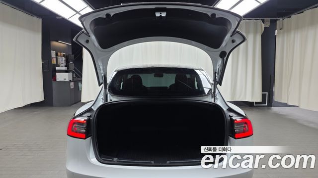 Tesla Model 3 Long Range AWD 2021 — фото 17