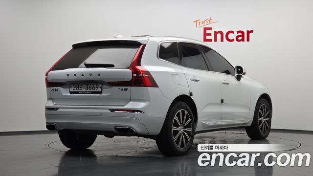 Volvo XC60 (II) T6 Inscription 2018 — фото 2
