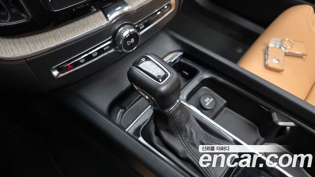 Volvo XC60 (II) T6 Inscription 2018 — фото 9