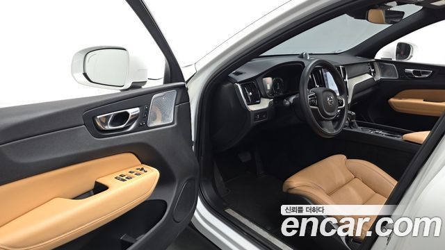 Volvo XC60 (II) T6 Inscription 2018 — фото 10