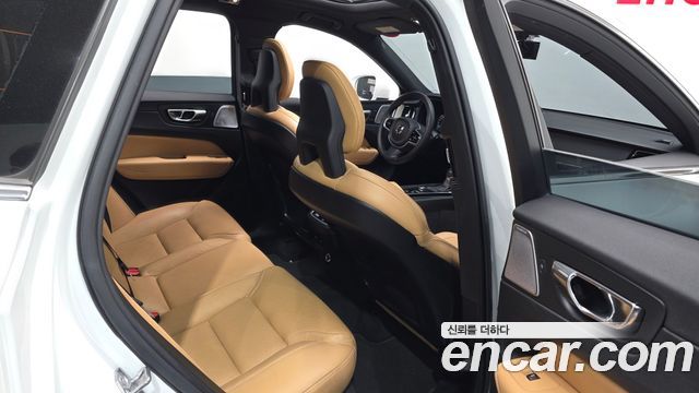 Volvo XC60 (II) T6 Inscription 2018 — фото 12