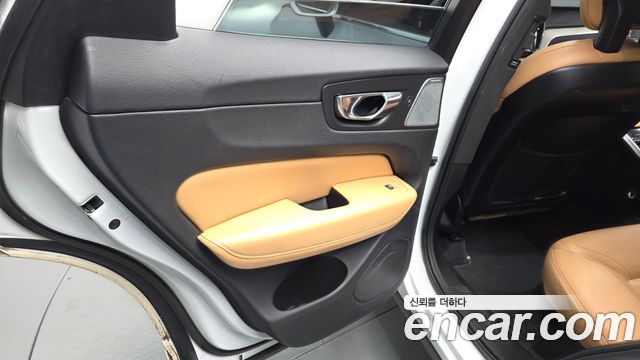 Volvo XC60 (II) T6 Inscription 2018 — фото 25