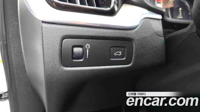 Volvo XC60 (II) T6 Inscription 2018 — фото 31