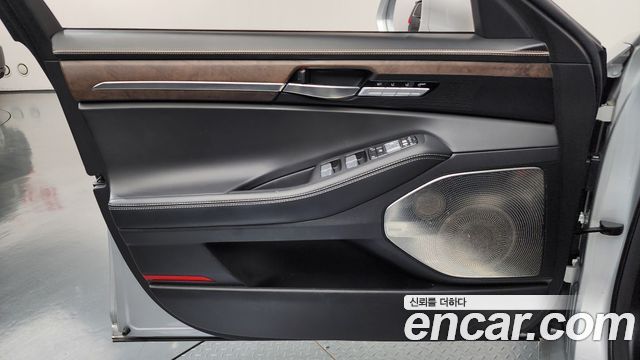 Genesis G90 5.0 AWD Prestige 2019 — фото 9