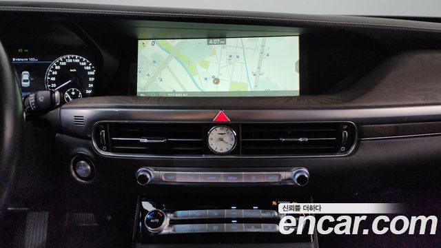 Genesis G90 5.0 AWD Prestige 2019 — фото 16