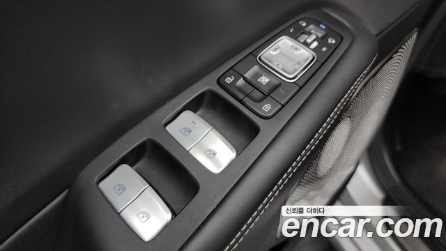 Genesis G90 5.0 AWD Prestige 2019 — фото 45