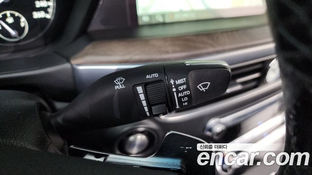 Genesis G90 5.0 AWD Prestige 2019 — фото 47