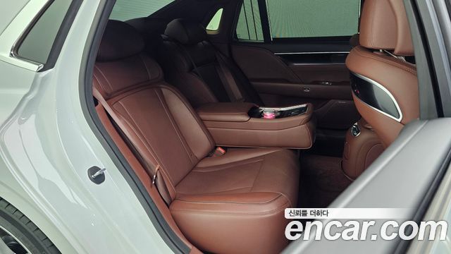 Genesis G90 (RS4) Gasoline 3.5 Turbo 2WD 2023 — фото 11