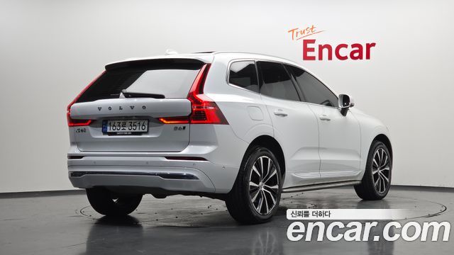 Volvo XC60 (II) B6 Ultimate Bright 2023 — фото 2