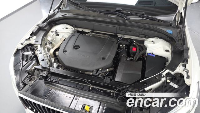 Volvo XC60 (II) B6 Ultimate Bright 2023 — фото 6