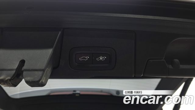 Volvo XC60 (II) B6 Ultimate Bright 2023 — фото 29