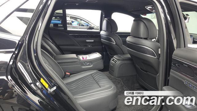 Genesis G90 (RS4) Gasoline 3.5 Turbo AWD 2025 — фото 12