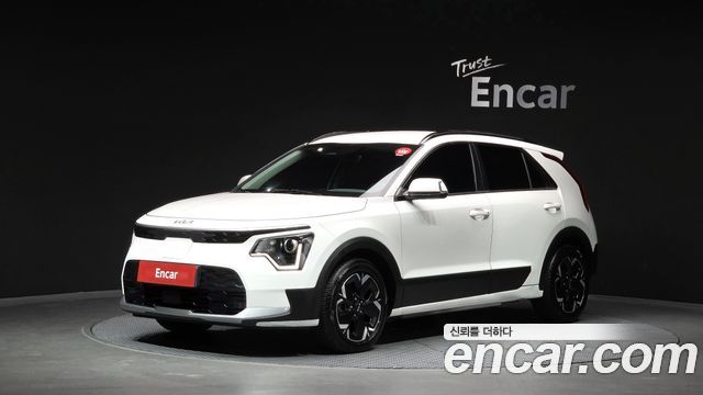 Kia Niro EV Air 2023 — фото 1