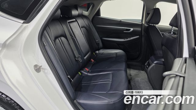 Hyundai Sonata The Edge (DN8) 1.6 Turbo Exclusive 2024 — фото 12