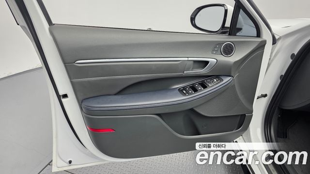 Hyundai Sonata The Edge (DN8) 1.6 Turbo Exclusive 2024 — фото 24