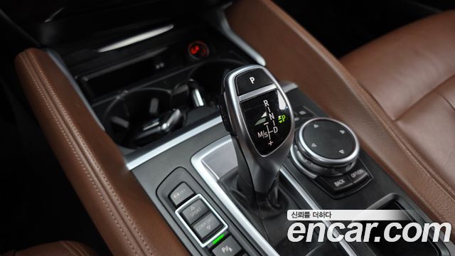 BMW X6 (F16) xDrive 30d 2015 — фото 9