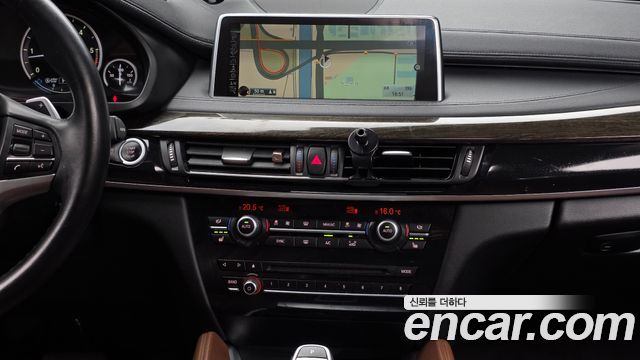 BMW X6 (F16) xDrive 30d 2015 — фото 18