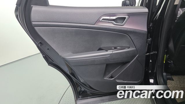 Kia Sportage (V) Gasoline 1.6 Turbo 2WD Nobleless 2022 — фото 25