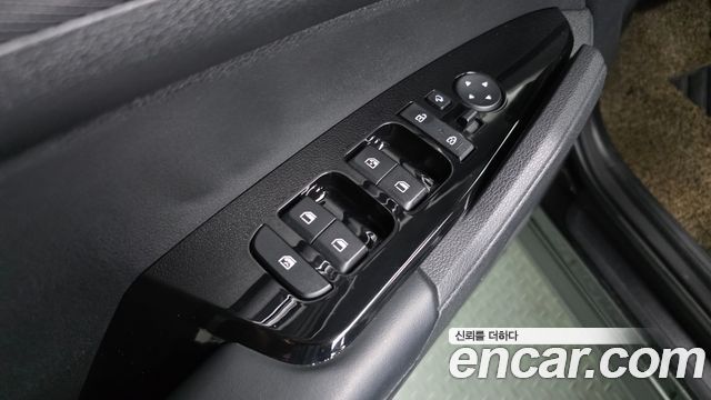 Kia Sportage (V) Gasoline 1.6 Turbo 2WD Nobleless 2022 — фото 35