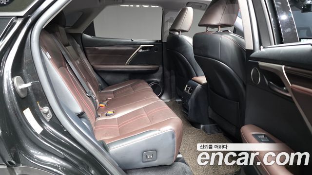 Lexus RX450h (IV) Executive 2019 — фото 16