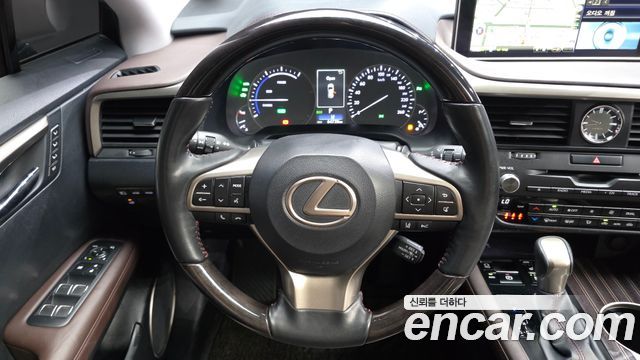 Lexus RX450h (IV) Executive 2019 — фото 17
